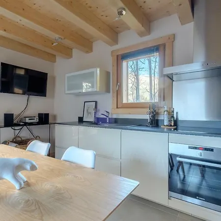 Le De L'ours Blanc Apartment